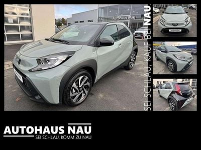 Urban khaki / night sky black Neu 2025 Toyota Aygo X SUV | 16.490 € (Guter Preis)