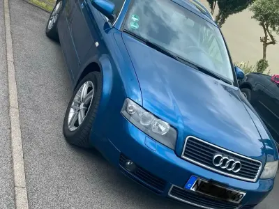 Gebraucht Audi A4 131 PS (96 kW) 2004 Blau Kombi