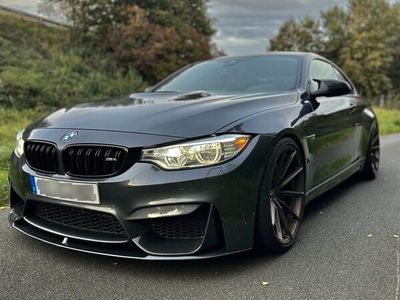 gebraucht BMW M4 F82 *M-Performance* *KW*