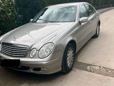 gebraucht Mercedes E240 