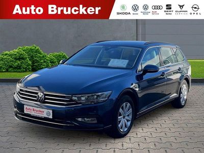 Usata VW Passat Business 150 CV (110 kW) 2023 Blu Station wagon