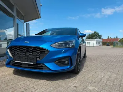 Gebraucht Ford Focus ST-Line 182 PS (133 kW) 2019 Blau Limousine