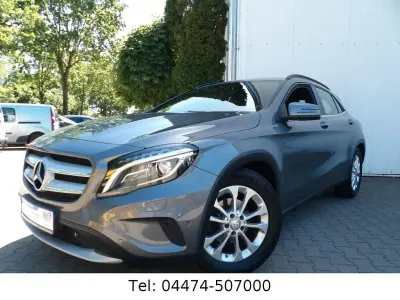 Gebraucht Mercedes GLA200 156 PS (114 kW) 2015 Grau SUV