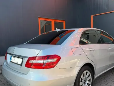 Gebraucht Mercedes E220 170 PS (125 kW) 2010 Grau Limousine