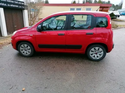 Gebraucht Fiat Panda 54 PS (39 kW) 2012 Rot Kleinwagen