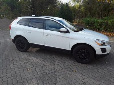 Weiß Gebraucht 2011 Volvo XC60 SUV | 9.300 €