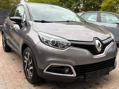 Gebraucht Renault Captur Dynamique 120 PS (88 kW) 2013 Silber SUV