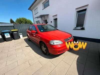 Gebraucht Opel Astra 75 PS (55 kW) 1998 Rot Limousine