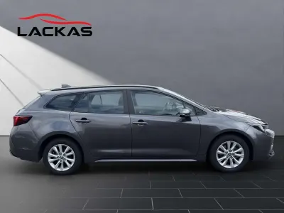 Gebraucht Toyota Corolla Business Edition 196 PS (144 kW) 2023 Grau Kombi