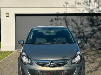 Gebraucht Opel Corsa 70 PS (51 kW) 2014 Braun Kleinwagen