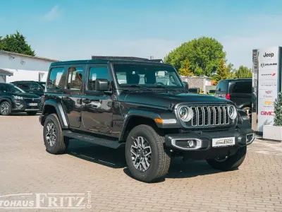 Neu Jeep Wrangler Unlimited Sahara 272 PS (200 kW) 2026 Grau SUV