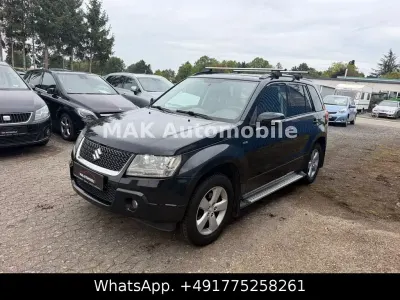 Gebraucht Suzuki Grand Vitara 129 PS (94 kW) 2010 Schwarz SUV