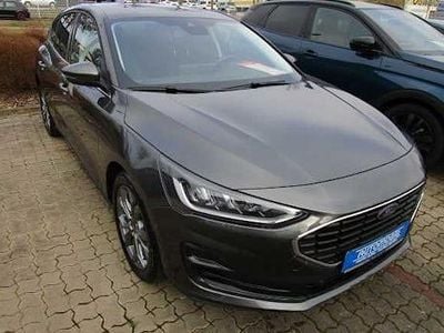 Gebraucht Ford Focus Titanium 125 PS (91 kW) 2023 Grau Kombi