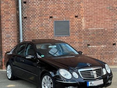 Mercedes E320