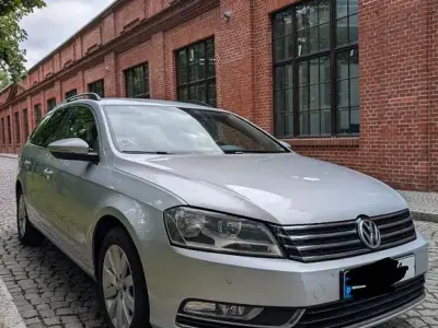 Gebraucht VW Passat 140 PS (102 kW) 2012 Silber Kombi