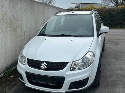 Gebraucht Suzuki SX4 120 PS (88 kW) 2011 Weiß Kleinwagen