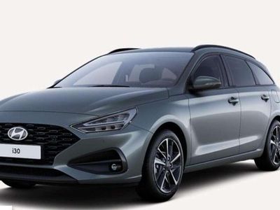Grau Gebraucht 2024 Hyundai i30 Advantage Kombi | 32.690 €
