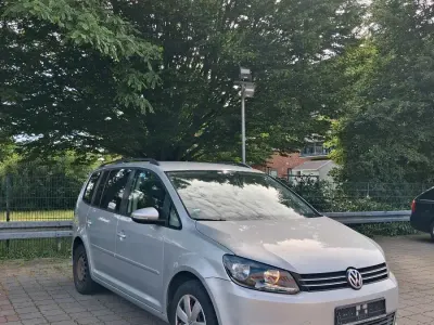 Gebraucht VW Touran 140 PS (102 kW) 2011 Silber Van / Kleinbus