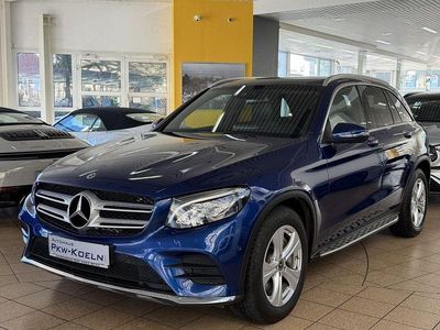 Brilliantblau metallic (metallic) Gebraucht 2018 Mercedes GLC220 AMG line SUV | 27.999 € (Etwas zu teuer)