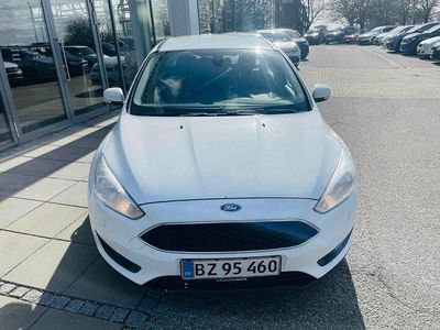 Usata Ford Focus Titanium 120 CV (88 kW) 2015 Bianco Berlina