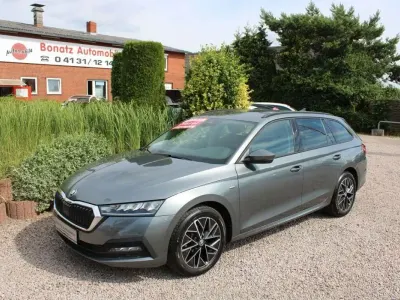 Gebraucht Skoda Octavia Clever 150 PS (110 kW) 2022 Grau Kombi