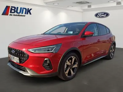Gebraucht Ford Focus Active X 155 PS (114 kW) 2025 Fantastic red metall Limousine