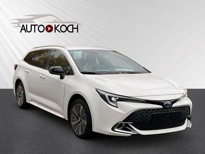 Neu Toyota Corolla 140 PS (102 kW) 2026 Super white 2 Kombi
