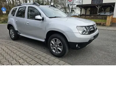 Gebraucht Dacia Duster Prestige 109 PS (80 kW) 2015 Silber SUV