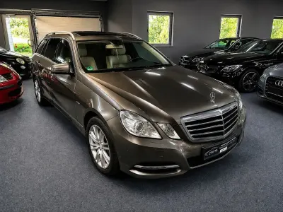 Gebraucht Mercedes E350 265 PS (194 kW) 2011 Grau Limousine
