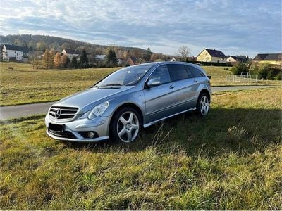 Blau Gebraucht 2007 Mercedes R63 AMG AMG Van / Kleinbus | 26.000 €