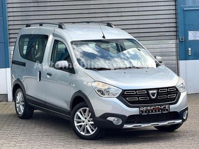 Gebraucht Dacia Dokker Stepway 95 PS (69 kW) 2020 Grau Van / Kleinbus