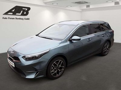 Neu Kia Ceed Sportswagon 140 PS (102 kW) 2025 Grau Kombi