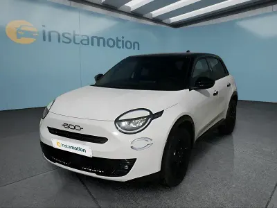 Neu Fiat 600 Icon 101 PS (74 kW) 2026 Weiß SUV