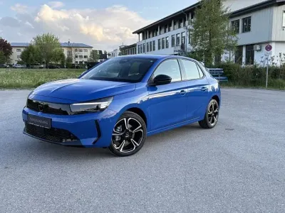 Nouă Opel Corsa 101 CP (74 kW) 2025 Albastru Hatchback