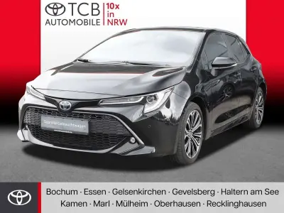 Używany Toyota Corolla Team 184 KM (135 kW) 2022 Czarny Sedan/Limuzyna