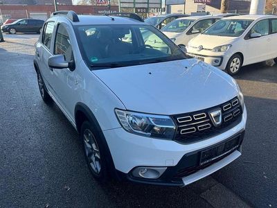 Weiß Gebraucht 2017 Dacia Sandero Prestige Limousine | 5.499 € (Guter Preis)