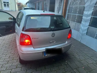 Usata VW Polo Highline 75 CV (55 kW) 2004 Argento Utilitaria