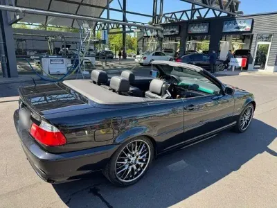 Gebraucht BMW 330 Cabriolet Performance 231 PS (169 kW) 2000 Schwarz Cabrio