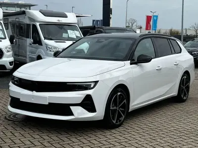 Nouă Opel Astra 131 CP (96 kW) 2025 Alb Hatchback