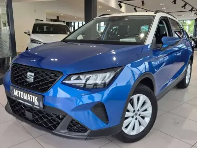 Gebraucht Seat Arona Style 110 PS (80 kW) 2022 Saphir blau / weiß SUV