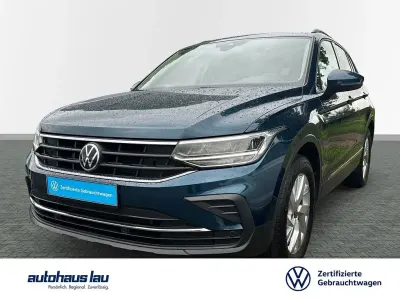 Gebraucht VW Tiguan Life 150 PS (110 kW) 2022 Blau SUV