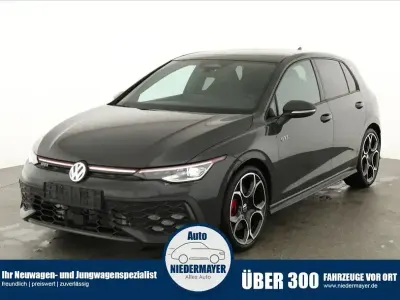 Neu VW Golf VIII GTI 265 PS (194 kW) 2026 Uranograu Limousine