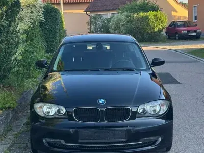 Gebraucht BMW 118 Sport Line 143 PS (105 kW) 2008 Schwarz Kleinwagen