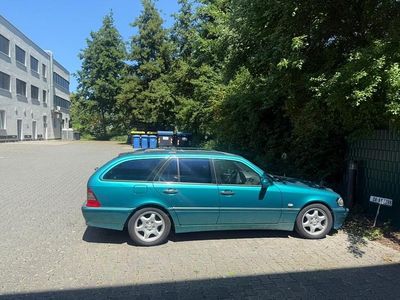 Mercedes C200