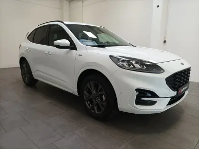 Usata Ford Kuga ST-Line X 152 CV (111 kW) 2022 Bianco SUV