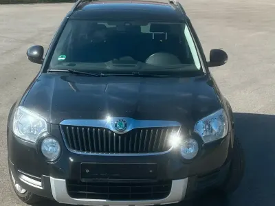 Gebraucht Skoda Yeti 2012 Schwarz SUV
