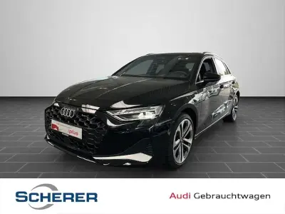 Gebraucht Audi A3 Sportback e-tron Comfort 204 PS (150 kW) 2025 Mythosschwarz metallic Kleinwagen