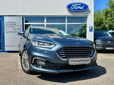 Gebraucht Ford Mondeo Titanium 150 PS (110 kW) 2020 Chromablau metallic Kombi