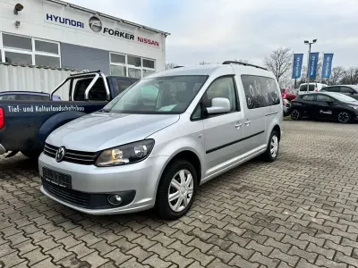 Używany VW Caddy 102 KM (75 kW) 2011 Srebrny Minivan