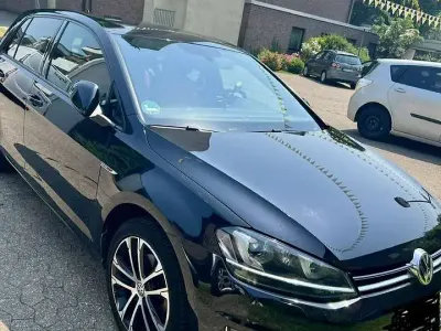 Gebraucht VW Golf VII Edition 125 PS (91 kW) 2015 Schwarz Kleinwagen